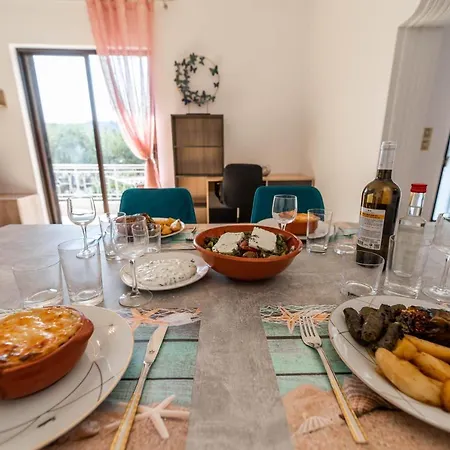 Achilleas House בית נופש אפאנטו